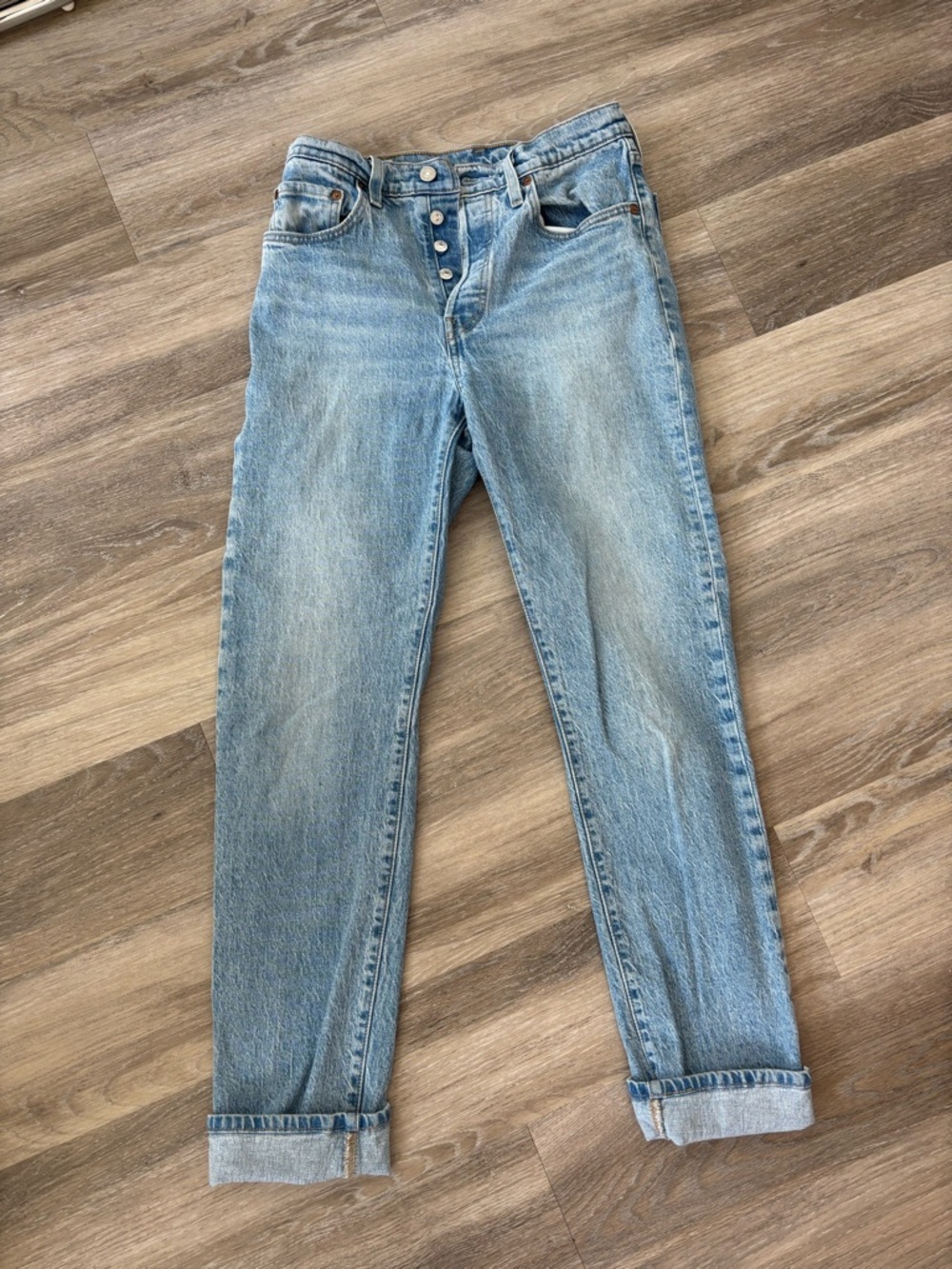 Vintage Levi’s 501 Women's Jeans - Light Blue Sz 27